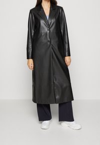 ONLY Klassisk frakke - black