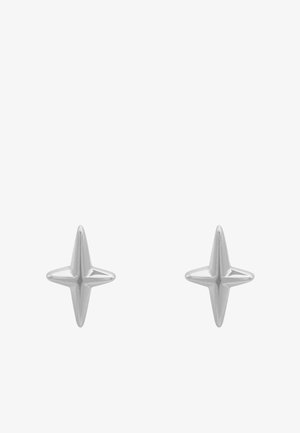 Zilveren stervormige oorbellen met een glanzende afwerking, voorzien van een spitse ontwerp en symmetrische structuur, geschikt voor dagelijks gebruik.