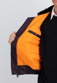 Alpha Industries Zimska jakna - plum
