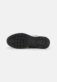 Tamaris Sportbačiai - black glam