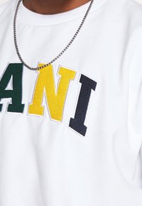 Karl Kani Sudadera - white