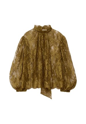 Olivgrüne Spitzenbluse mit hohem Kragen, langen Puffärmeln und Schleifendetail am Ausschnitt. Halbdurchsichtiger Stoff mit floralem Muster. Gewellter Saum.