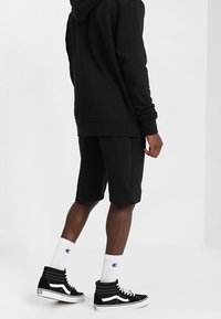 Mennace Felpa con cappuccio - black