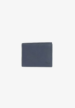 Portafoglio bifold in pelle blu scuro con un logo impresso in rilievo sobrio nell'angolo in basso a destra, mostrato chiuso su uno sfondo bianco.