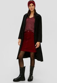 s.Oliver Strickpullover - rubinrot