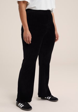 FLARED VAN RIBSTOF - CURVE - Pantalon classique - black