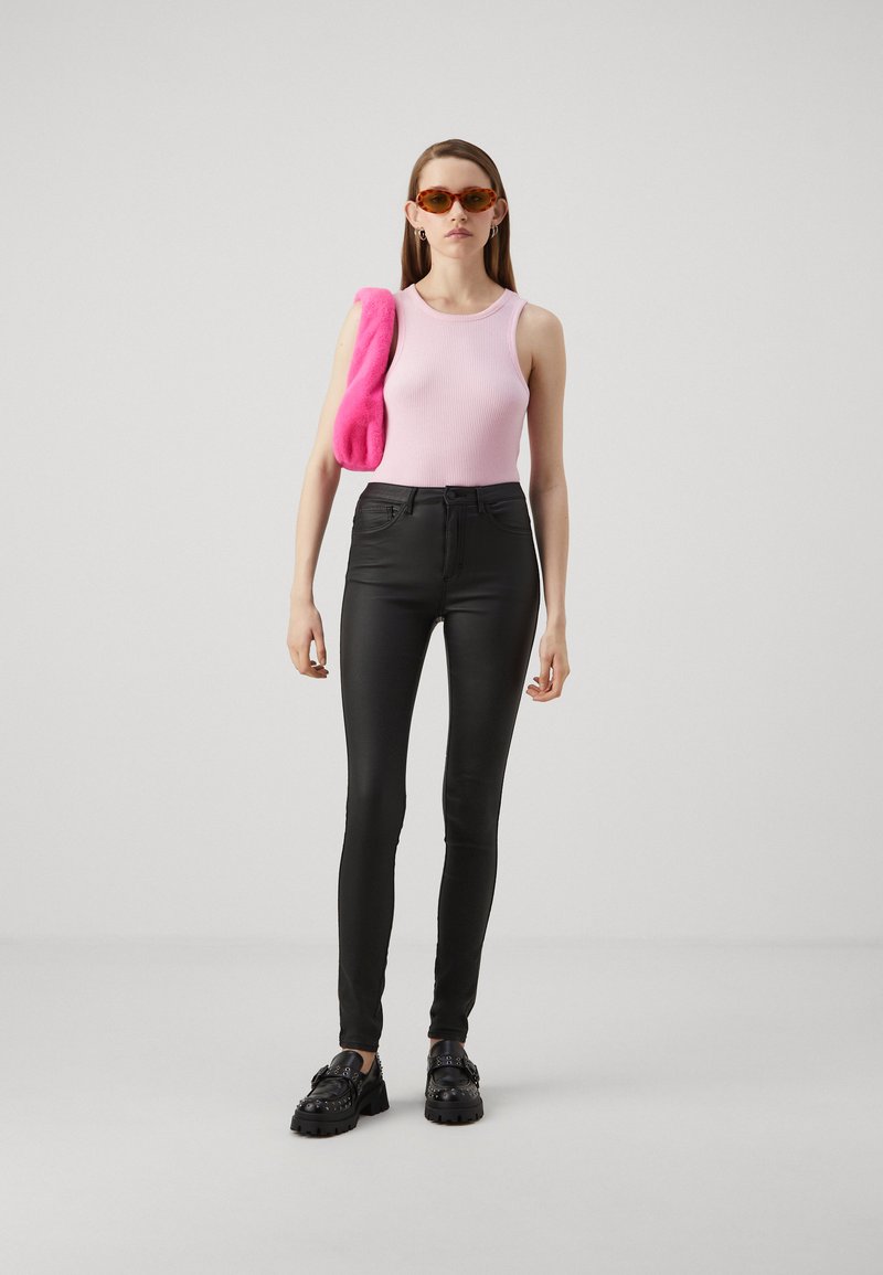 Paypoq kiygan ayollar porno rasmlar