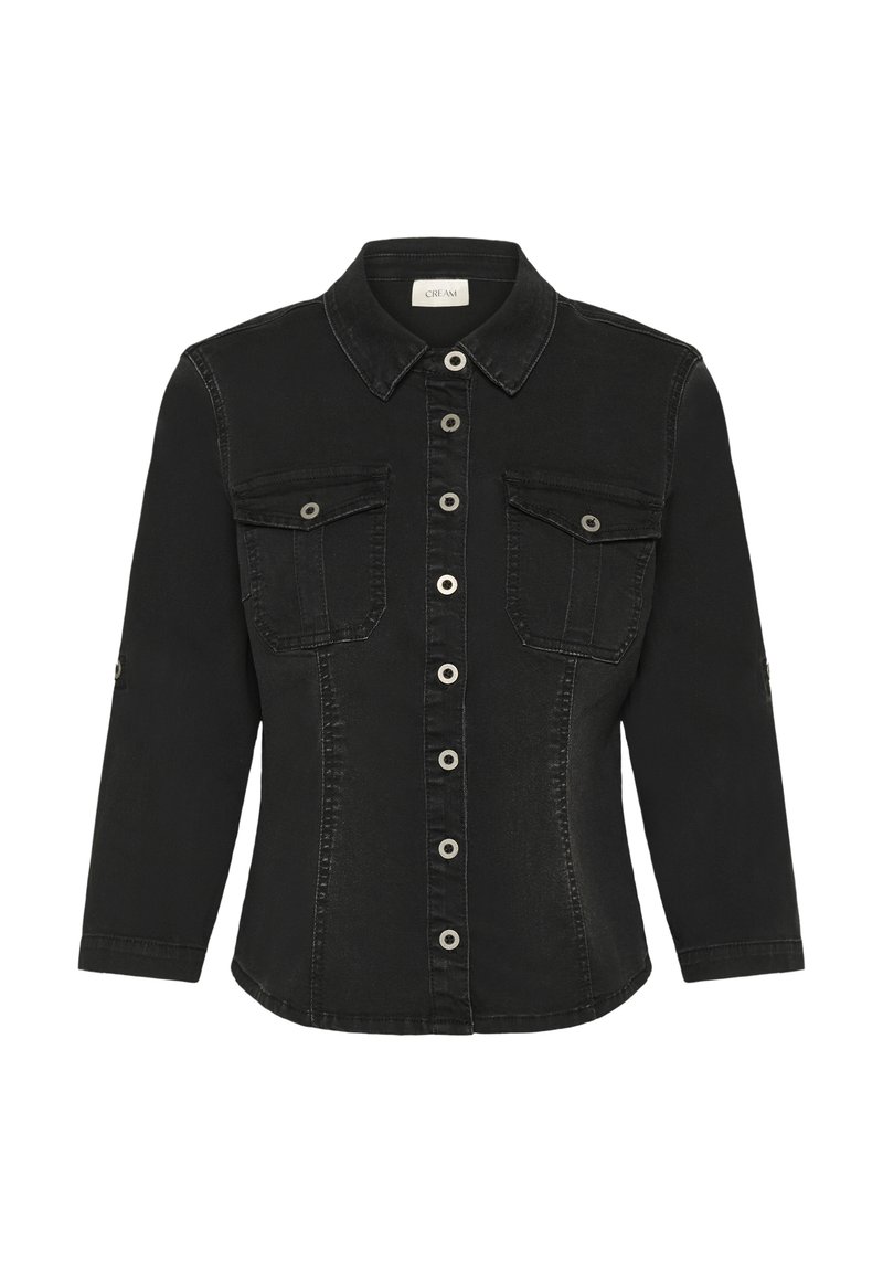 Schwarze Jeansjacke mit langen Ärmeln, spitzem Kragen, vorderem Knopfverschluss, zwei Brusttaschen und Hardware-Elementen in Silberfarbe.