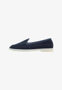 Seleccionado, blue suede