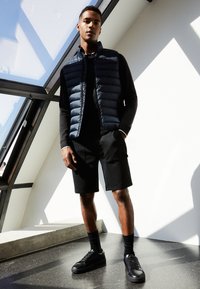 Calvin Klein SIDE LOGO VEST - Liemenė - calvin navy
