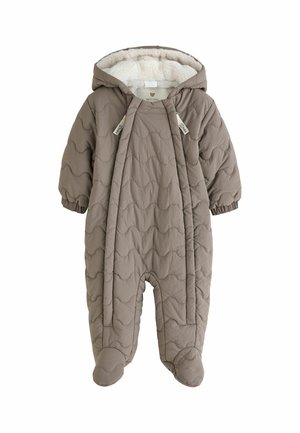 Gewatteerd taupe babysneeuwpak met capuchon, elastische manchetten, voetjes en een zachte witte fleece voering binnenin de capuchon.