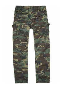 Pantaloni cargo con motivo mimetico verde, marrone e nero, dotati di multiple tasche tra cui tasche con patta e con cerniera sul retro e sui lati.