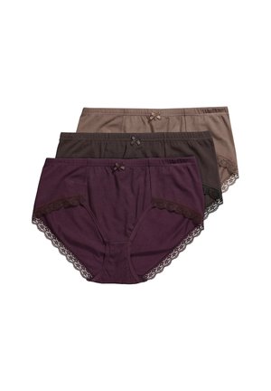 Drie katoenen damesboxershorts in mauve, donkerbruin en beige, elk met een kanten randje en een klein strikje in het midden van de tailleband.