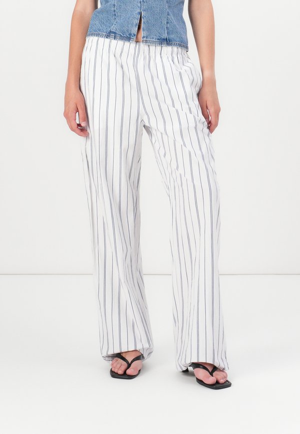 FOLD OVER LEG PULL ON - Trousers