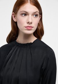 Eterna Bluse - schwarz