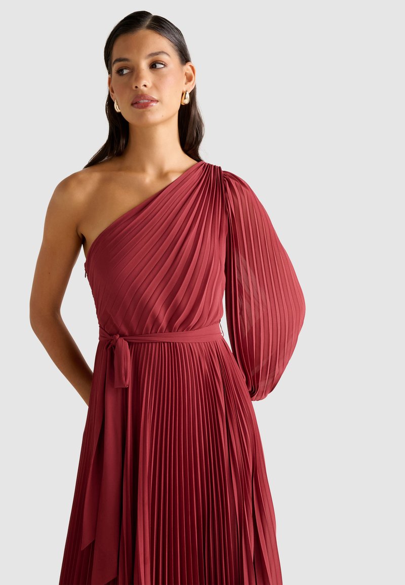 Forever New MINA PLEATED ONE SHOULDER - Cocktail dress / Party dress -  oxblood red/bordeaux