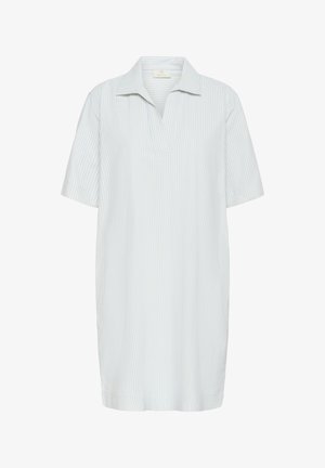 Kratka obleka s kratkimi rokavi v svetlo modri in belih navpičnih črtah. Material izgleda mehak, z ovratnikom in sproščenim fitom, z zasnovo polovičnega gumbanja.