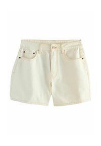 Shorts in denim bianco con vita a metà, cinque tasche e rivetti color rame. Presentano cuciture visibili e un orlo dritto.