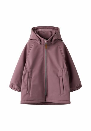 Barnas lilla softshelljakke med hette, frontglidelås og to sidelommer, elastiske mansjetter og innsvinget midjedetalj.