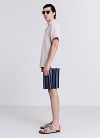 Calliope Short - var blu navy