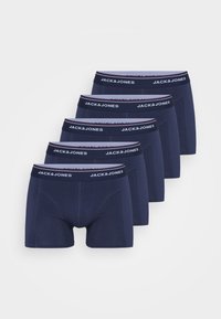 Zestaw pięciu granatowych bokserek wykonanych z miękkiego materiału. Posiadają elastyczny pas z logo "JACK & JONES", gładką teksturę i dopasowany krój.