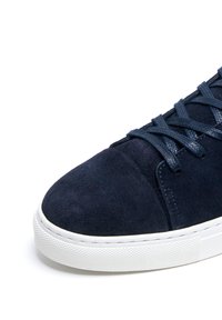 FRED MARTIN COLLECTION VALLETTA - Sneakers basse - navy suede