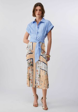 PLEATED MIDI - Abito a camicia - p