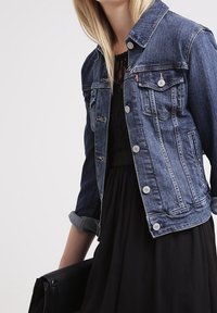Vero Moda Vardagsklänning - black