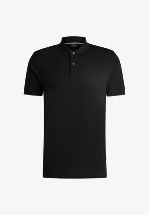 Polo negro de manga corta hecho de tejido suave, con cuello tipo polo, tapeta de tres botones y un logotipo sutil en el pecho.