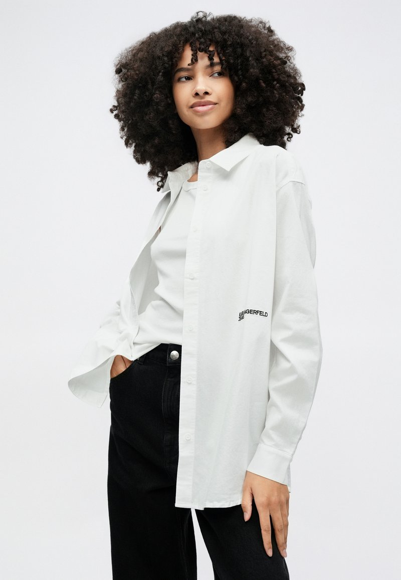Haut / Chemisier FOREVER 21 - Taille M, Sans Manches, Polyester - Occasion Très Bon état