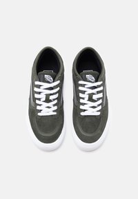 Vans ROWLEY CLASSIC UNISEX - Αθλητικά παπούτσια - grape leaf