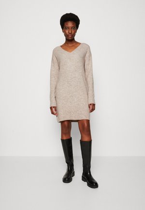SWEATER DRESS - Abito in maglia - quail