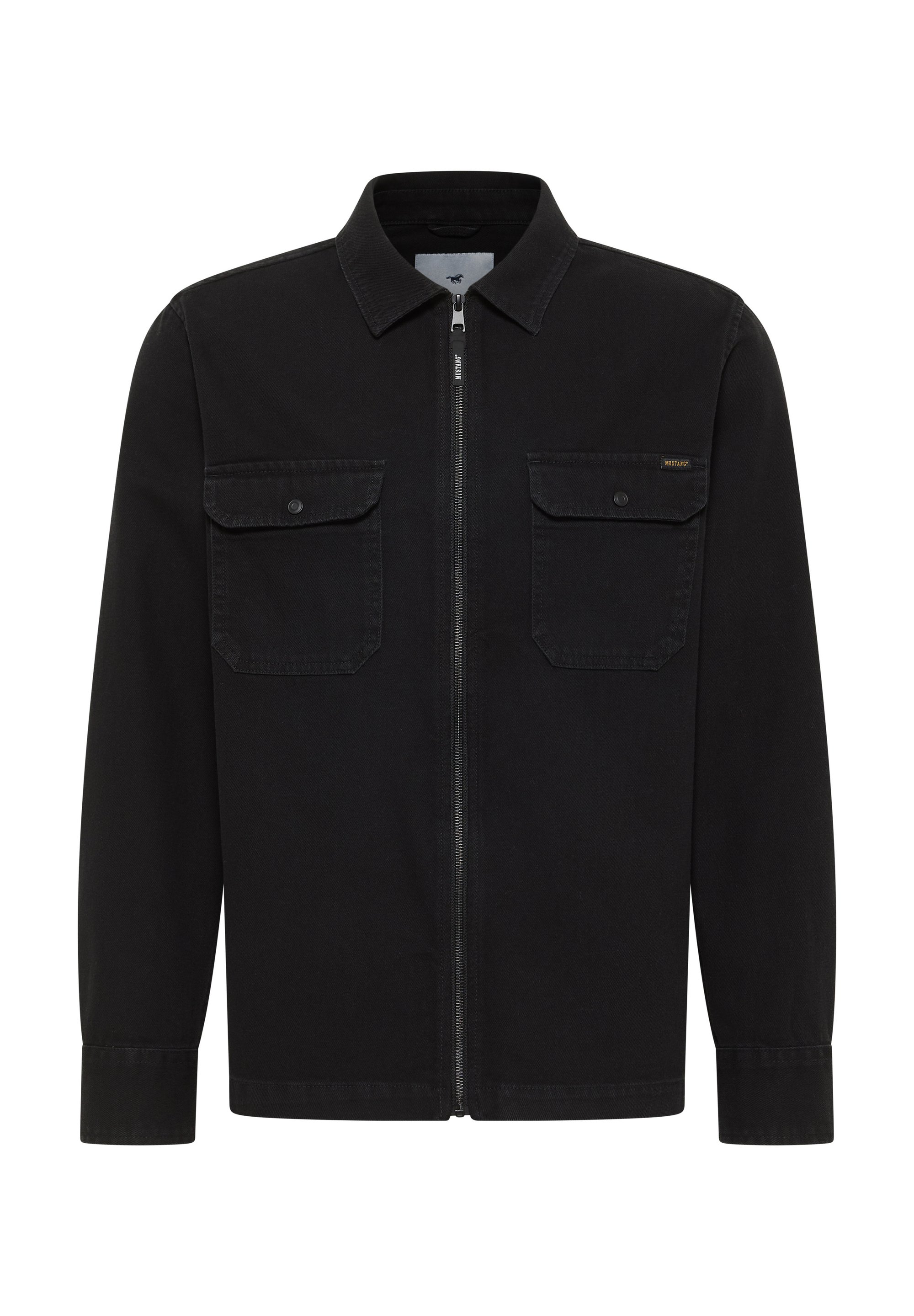 Schwarze Hose Jeansjacke Outfit Mustang STYLE DAYTON Jeansjacke