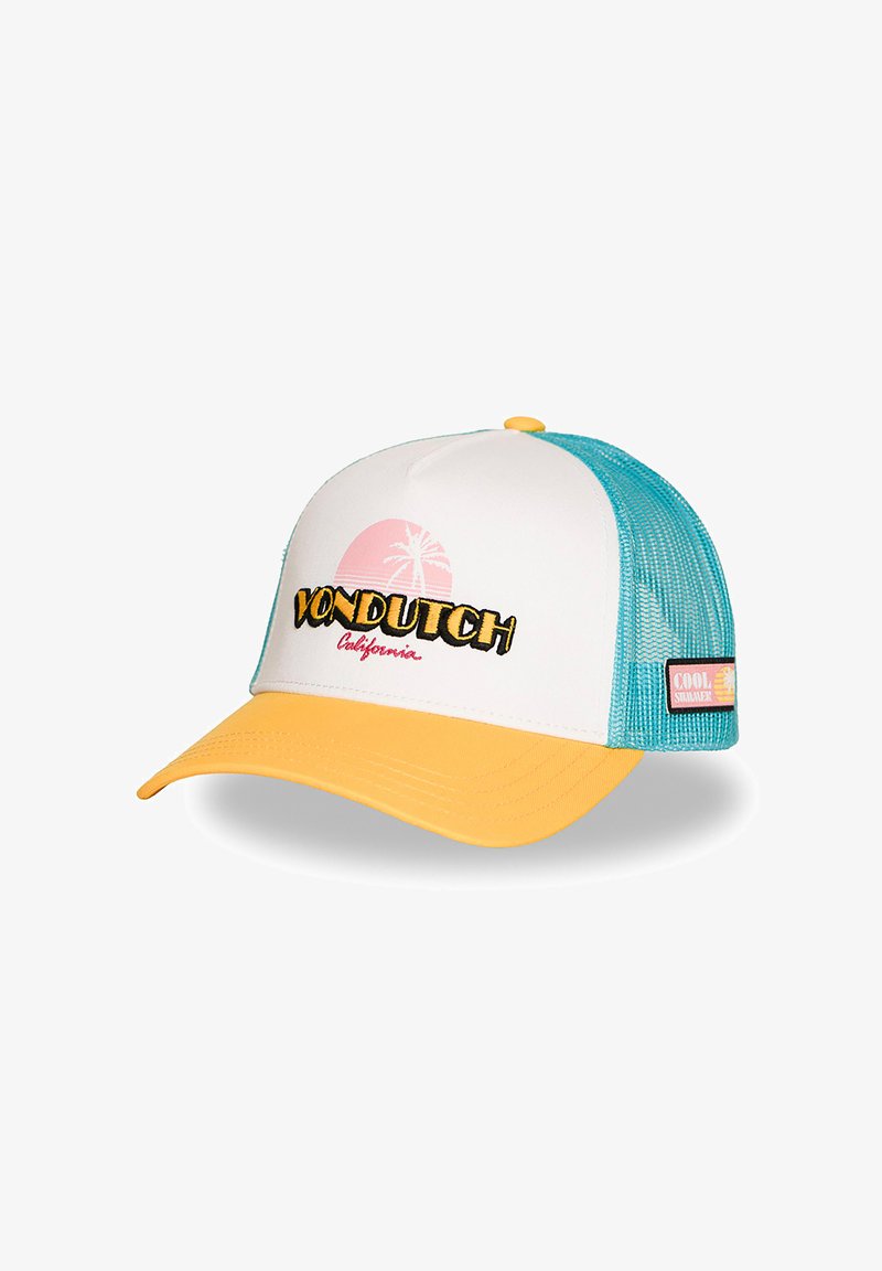 Casquette trucker blanche, jaune et bleu sarcelle avec le texte "VON DUTCH California" et un motif de palmier sur le devant, dos en mesh et patch "COOL SUMMER" sur le côté.
