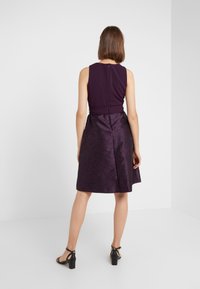 Lauren Ralph Lauren Juhlamekko - purple