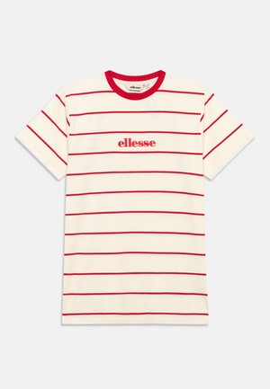 Biały bawełniany T-shirt z krótkim rękawem, cienkie czerwone poziome paski, czerwony kołnierzyk oraz logo „ellesse” na środku klatki piersiowej.