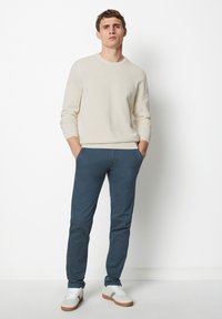 Marc O'Polo CREWNECK - Strickpullover - white cotton