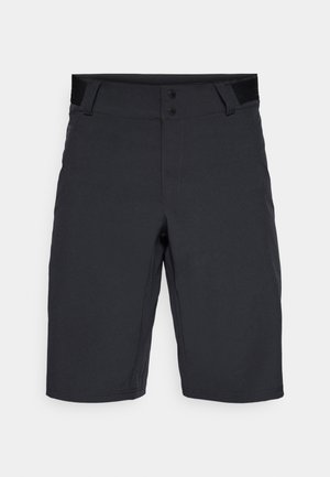 Shorts cargo noirs en tissu léger. Comprend deux poches avant, deux poches arrière et une fermeture à double bouton.