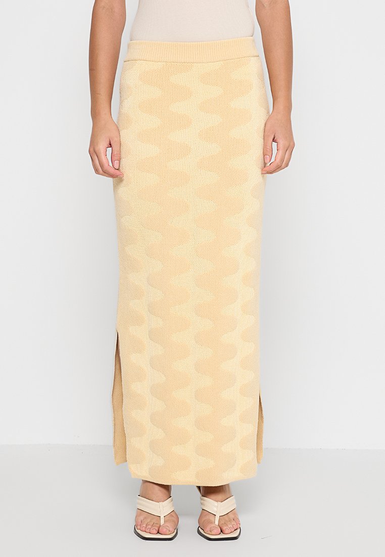 Nanushka Maxirok beige Nanushka Maxirok beige