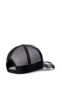 Czapka trucker z przodem z materiału w kratkę w odcieniach beżu i granatu, z siateczkowym tyłem, regulowanym zapięciem na zatrzask oraz zakrzywionym daszkiem.