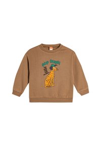 Bruine sweatshirt met lange mouwen, geribbelde manchetten en een geribbelde tailleband. Heeft een kleurrafische afbeelding van een gevlekte hond en tekst: "SUP DUDE! TE COOL VOOR DEZE PLANET!"