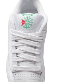 Reebok Classic NON FOOTBALL - Sneakers basse - ftwr white glen green ftwr white