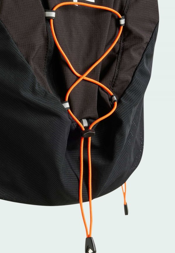 TERREX TRAIL TECHROCK 12 - Waistcoat4