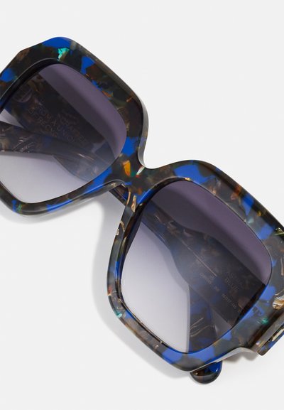 CHLOÉ GAYIA - Sunčane naočale - blue