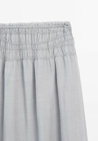 Thumbnail Image 6