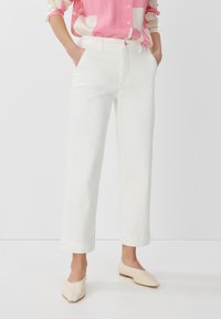 someday. CHENILA BRIGHT - Jean droit - off white