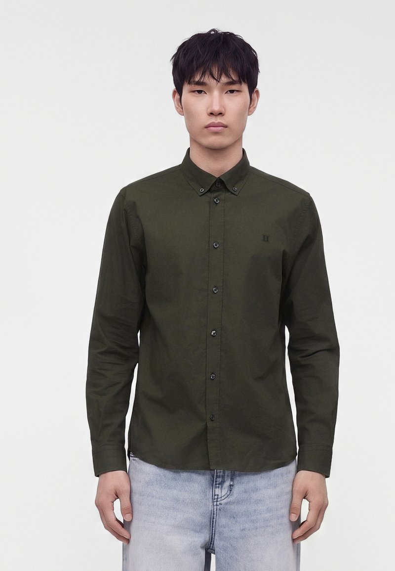 Les Deux LIGHT OXFORD SHIRT - Πουκάμισο - rosin green