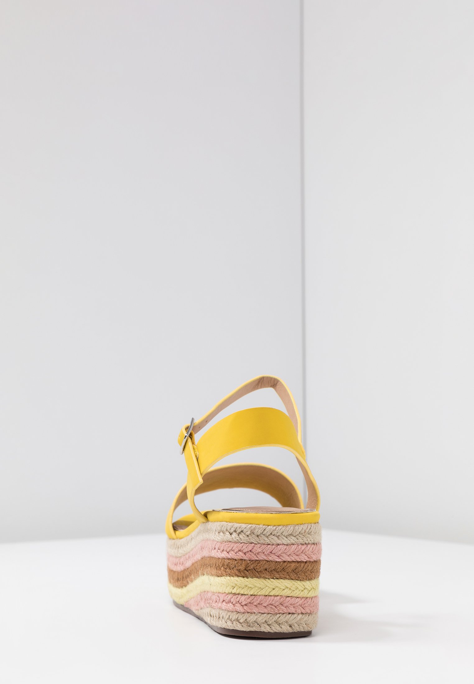 dune yellow wedges