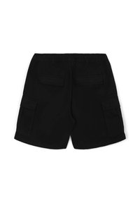 Pantaloni cargo neri con vita elastica, due tasche posteriori con patta e due tasche laterali cargo con patta, distesi su uno sfondo bianco.