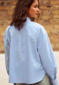 Next TIE NECK  - Camicia - chambray blue